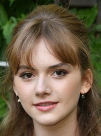 Emilia Jones