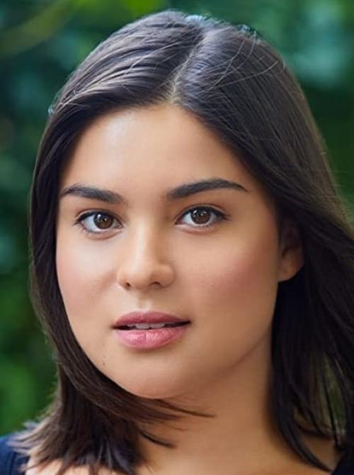 Kawennáhere Devery Jacobs