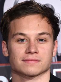 Finn Cole