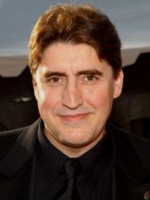 Alfred Molina