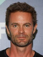 Garret Dillahunt